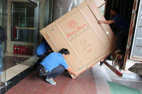 曲靖钢琴贵重工艺品无忧运